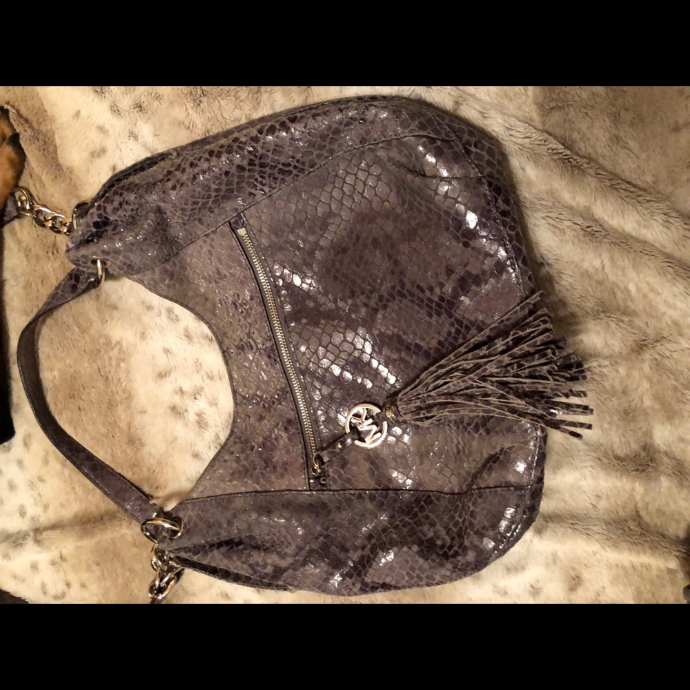 Reposh micheal kora snakeskin purse